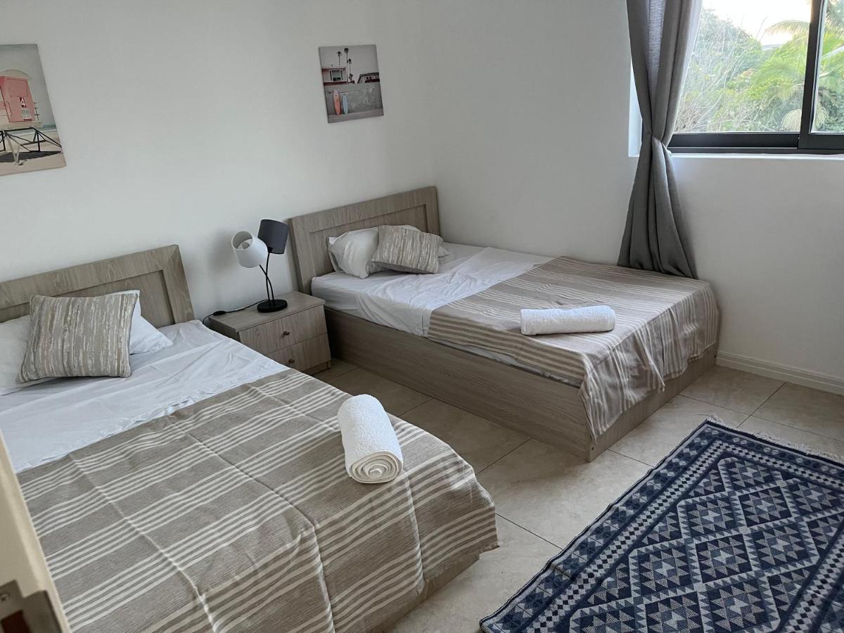 Coastal View Apartments Grand Bay Buitenkant foto